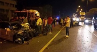 AK Parti’yi Yıkan Kayıp 2 Kişi Hayatını Kaybetti Kazadan Gelen Görüntüler Korkunç