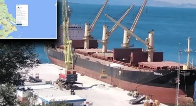 16 Türk mürettebatın olduğu gemi vuruldu