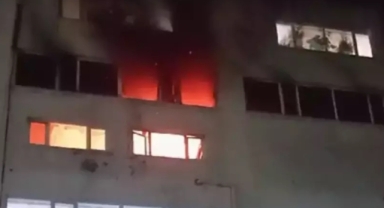 5 katlı metruk binada korkutan yangın