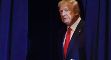 ABD eski Başkanı Trump yeniden hakim karşısında