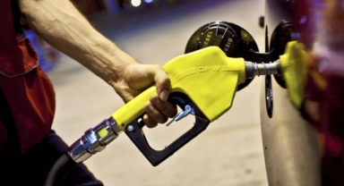 Akaryakıta okkalı bir zam daha 