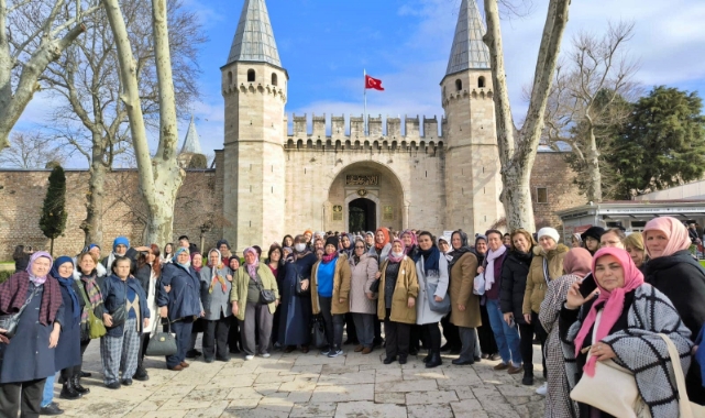 AKHİSAR’DA KÖYLERDE YAŞAYAN KADINLARA ÖZEL ÜCRETSİZ İSTANBUL GEZİSİ