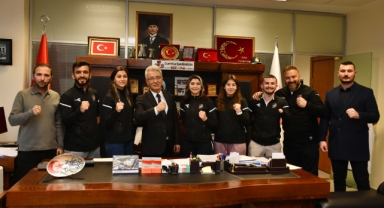 Ankara Büyükşehir Belediyesi EGO Spor Kulübü Şampiyonlarıyla Sözleşme Yeniledi 