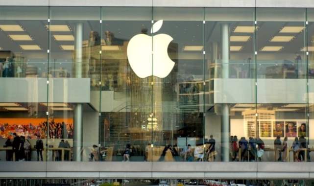 Apple yönetiminde dev değişiklik