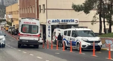 Aracında tabancayla vurulmuş halde bulundu