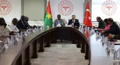 Bakan Koca, Burkina Faso heyeti ile bir araya geldi