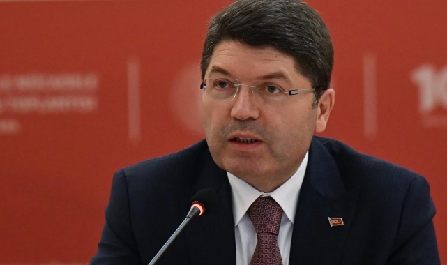 Bakan Tunç'tan Adalet Sarayı açıklaması