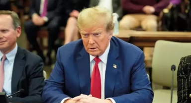 Donald Trump bir kez daha hakim karşısında