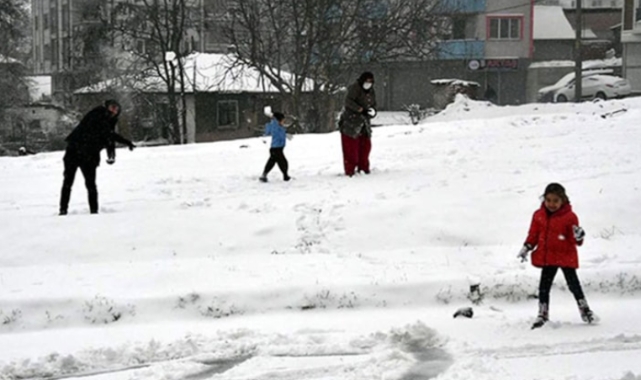 Eğitime 1 gün ara verildi