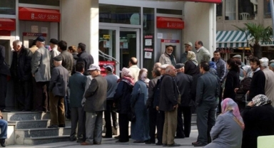 Emekliler zamma isyan etti