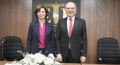  Eskişehir Büyükşehir Belediye Başkan Adayı Ayşe Ünlüce, Eskişehir Ticaret Borsası'nı Ziyaret Etti 