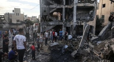 İsrail Han Yunus'taki evi vurdu