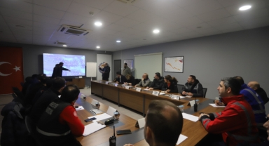 Kartal’da Başkan Yüksel Öncülüğünde Afet Koordinasyon Toplantısı Yapıldı