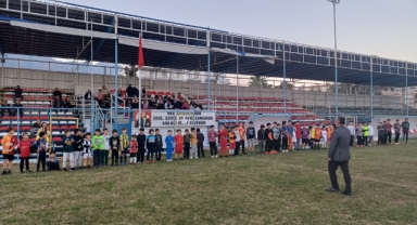 Kemer Belediyesi Futbol Okulu açıldı