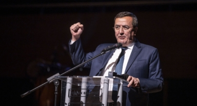 Konak Belediye Başkanı Batur  “İzmir her zaman Cumhuriyetin, özgürlüğün meşalesidir”