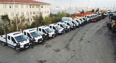 KÜÇÜKÇEKMECE’DE KARLA MÜCADELE EKİPLERİ HAZIR 