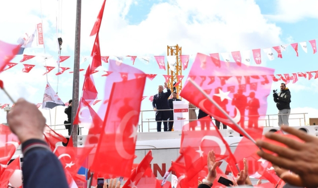 MANSUR YAVAŞ KAHRAMANKAZAN’DA