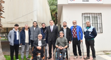 Mersin Yenişehir Belediye Başkanı Abdullah Özyiğit, Pirireis Mahallesi’nde vatandaşlarla buluştu