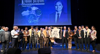 Muratpaşa Mutfak atölyesinde keşkek dövdüler