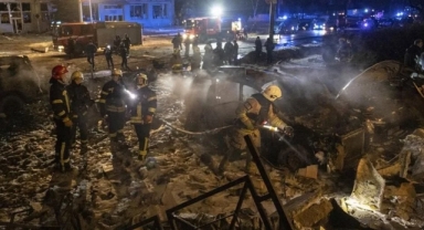 Rusya yine sivilleri vurdu