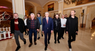 Sakarya Büyükşehir Belediye Başkanı Ekrem Yüce “Bizler inanıyoruz, takımımıza güveniyoruz; Süper Lig hasreti bitecek”