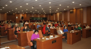 Söz Kartallı Kadınlarda 