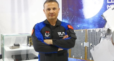 Türkiye'nin ilk uzay yolculuğu ertelendi