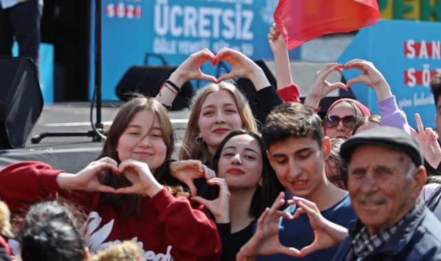 AKHİSAR BELEDİYE BAŞKANI DUTLULU 5 YILLIK MAAŞININ TAMAMINI ÖĞRENCİLERE BAĞIŞLADI