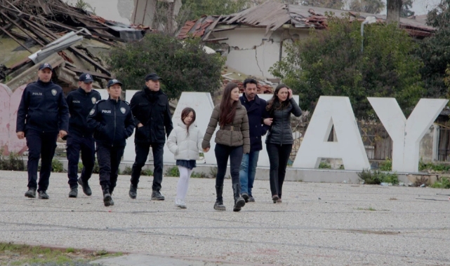 Arka Sokaklar ekibi deprem bölgesinde