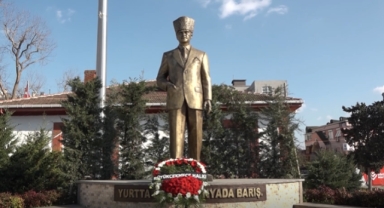 “Atatürk’e hakaret etmek hiç kimsenin haddine değildir”