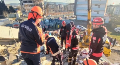 Bursa'da gönüllüler olası deprem için hazırlık yapıyor