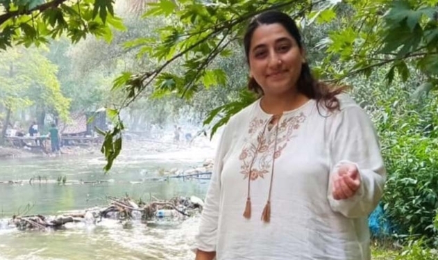 Depremde kaybettiği kızını bir yıldır arıyor