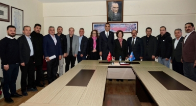 Eskişehir Büyükşehir Belediye Başkan Adayı Ayşe Ünlüce, Türk İş Eskişehir İl Temsilciliğini Ziyaret Etti