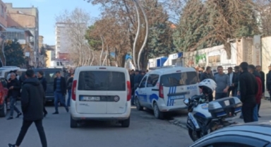 Kavgada silahlar patladı