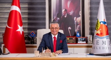 Kemer’de aynı salonda tiyatro ve sinema olacak 