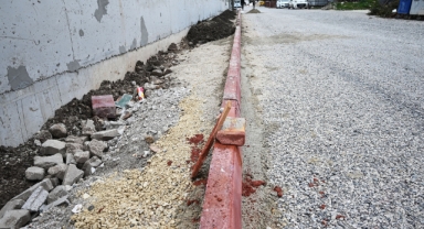 Kemer’de kaldırım çalışmaları