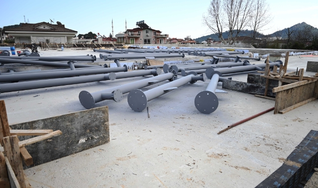 Kemer Göynük kapalı pazar yerinde çalışmalar sürüyor