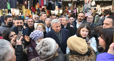 MANSUR YAVAŞ SIHHİYE-YENİŞEHİR PAZARYERİNDE TEZAHÜRATLARLA KARŞILANDI
