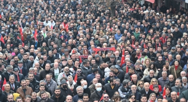 MANSUR YAVAŞ’TAN MİTİNG GİBİ SKM AÇILIŞI 