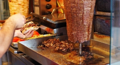 Müşteri kaybetmek istemeyen esnaf harekete geçti 