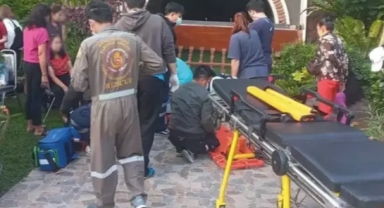Poz verdikleri sırada balkon çöktü