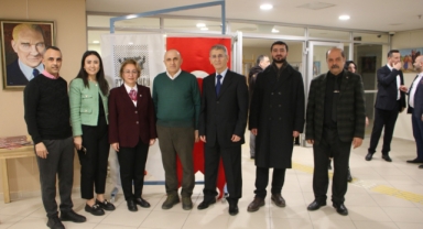 'Pozitif  Hayatlar' Resim Sergisi Kartallı Sanatseverler İle Buluştu