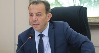 Tanju Özcan meclis üyesiyle tartıştı