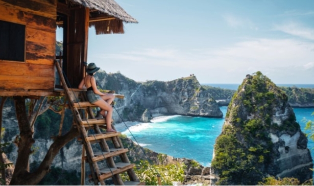 Turistler 10 dolar giriş vergisi ödeyecek