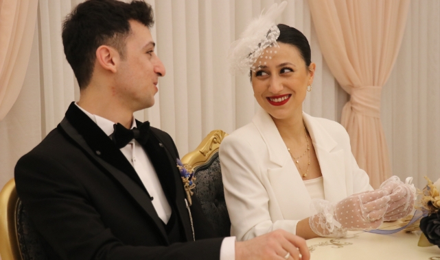 Yalovalı çift evlilik için 29 Şubat'ı seçti