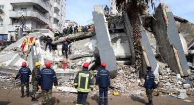 35 kişiye mezar olan Ezgi Apartmanı davası başladı