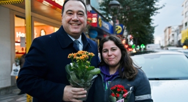 Akhisar Belediye Başkanı Besim Dutlulu, Emekçi Kadınları Ziyaret Etti