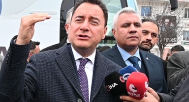 Ali Babacan: Bırakıp gitmesi lazım