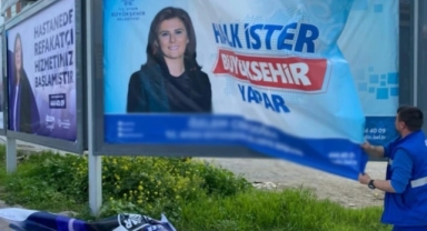 CHP adayın afişleri kaldırıldı 