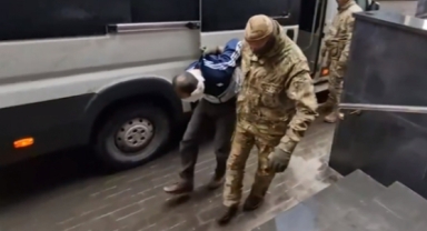 Cinsel organına 80 volt elektrik vermişler